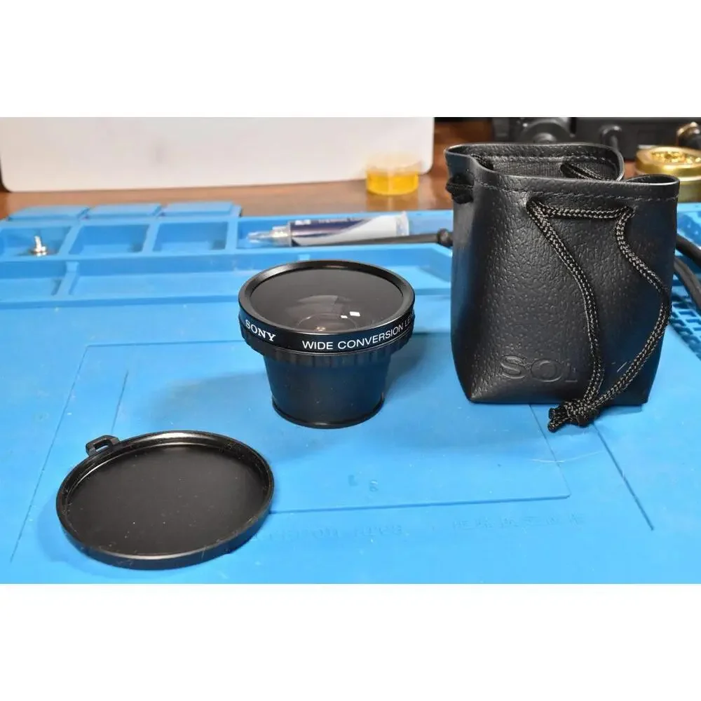 Sony Conversion Lenses - Wide 0.6x and Tele 2.0x 37mm - Caps - Pouches
